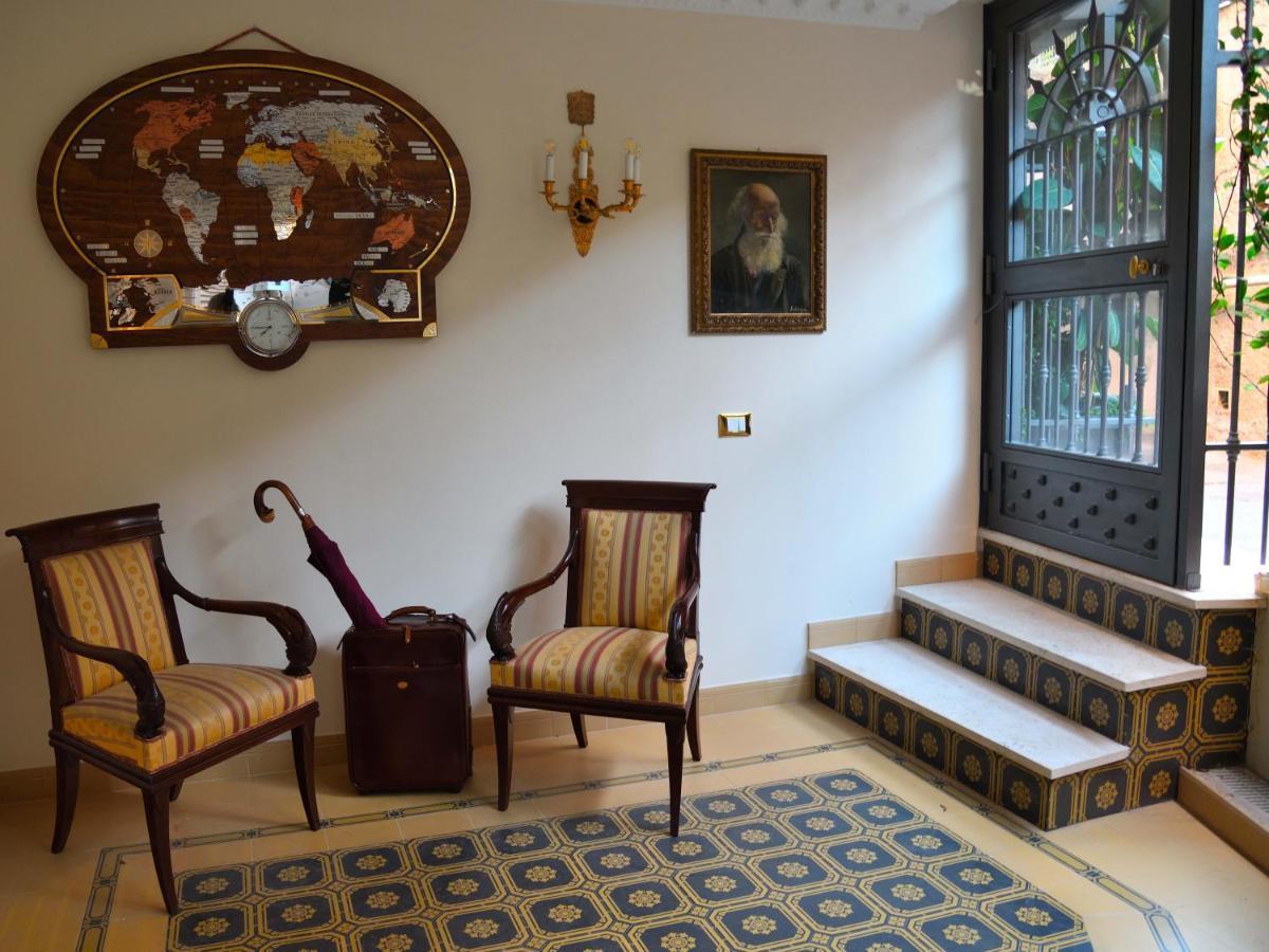 Regal House Roma Capucci 6 Hotel Exterior photo